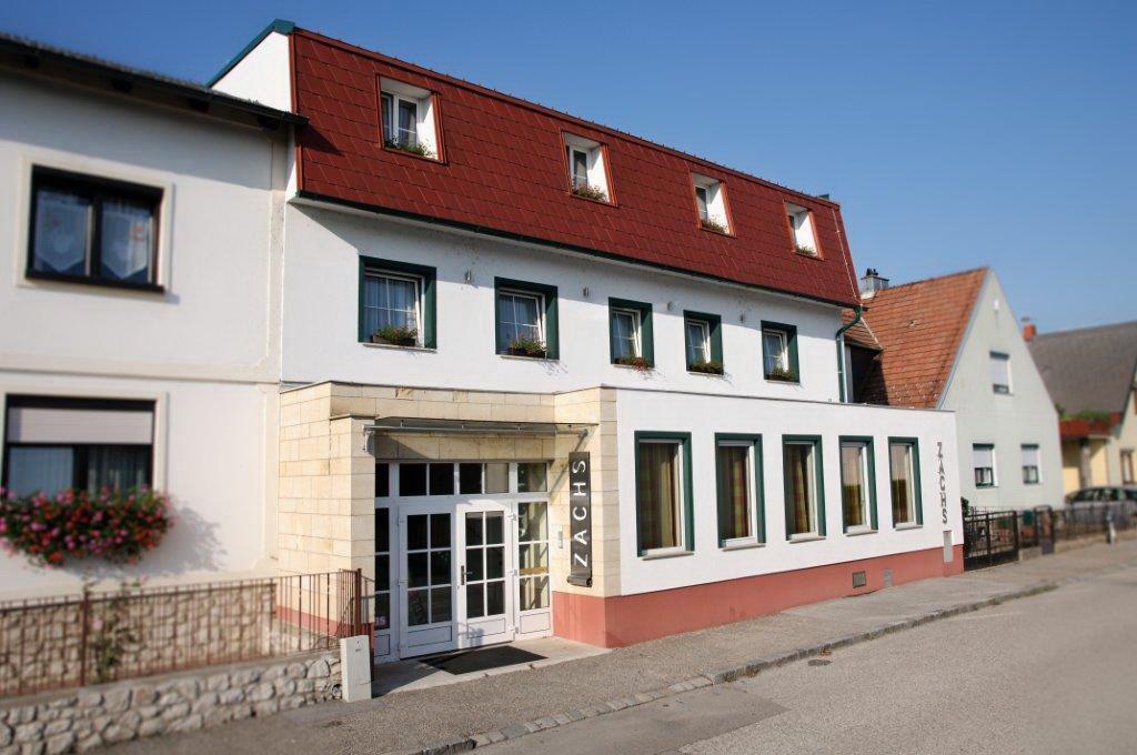 Hotel Zachs Sankt Margarethen im Burgenland Luaran gambar
