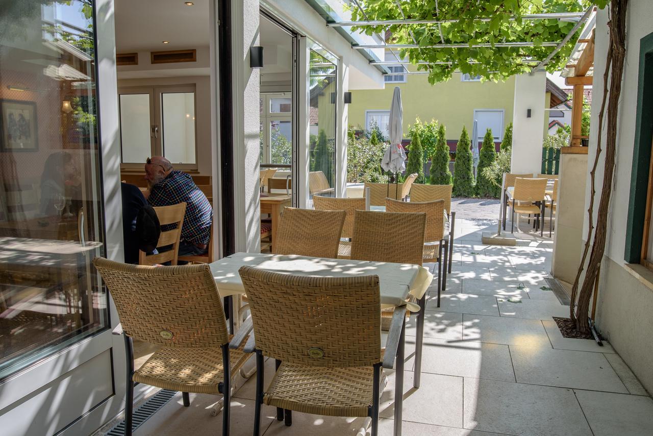 Hotel Zachs Sankt Margarethen im Burgenland Luaran gambar
