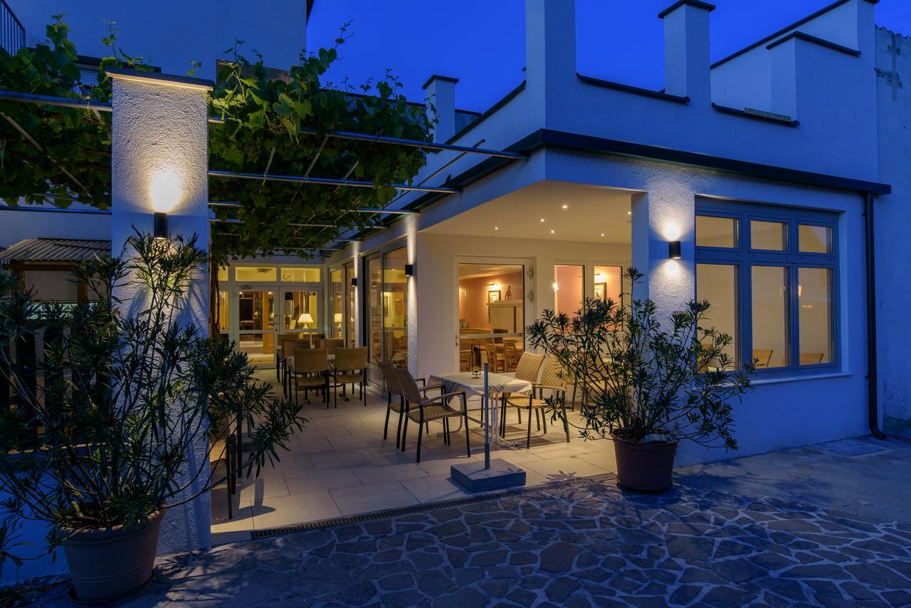 Hotel Zachs Sankt Margarethen im Burgenland Luaran gambar