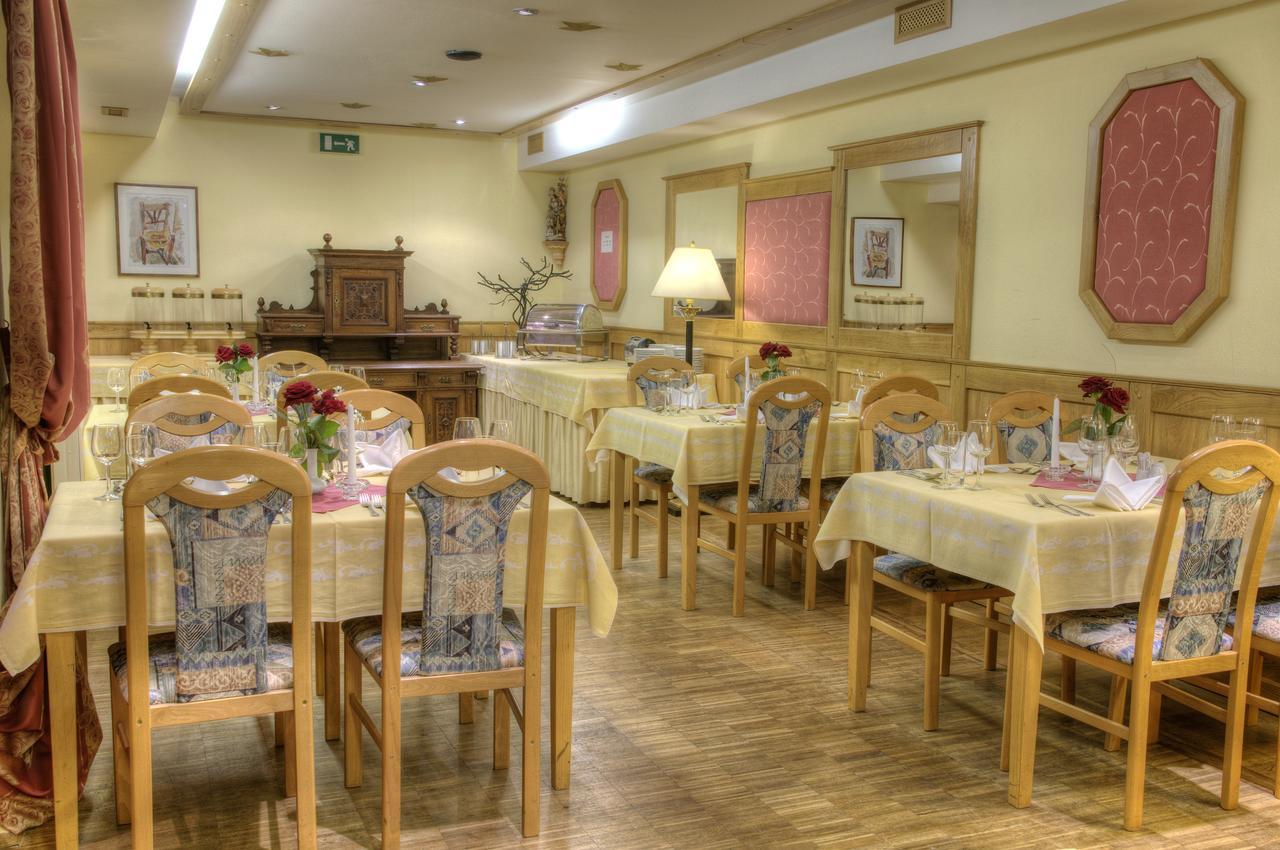 Hotel Zachs Sankt Margarethen im Burgenland Luaran gambar