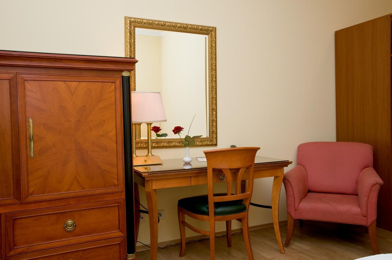 Hotel Zachs Sankt Margarethen im Burgenland Luaran gambar